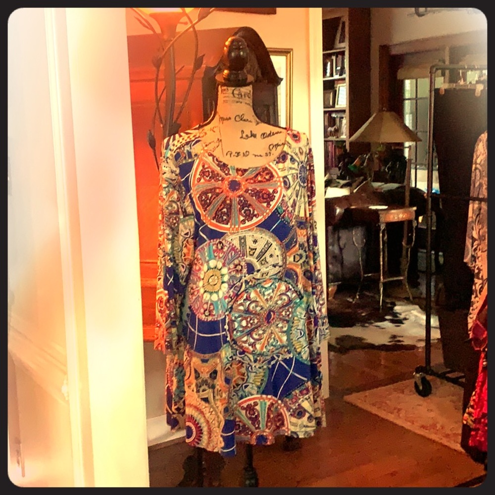 Cool print dress, beautiful colors!